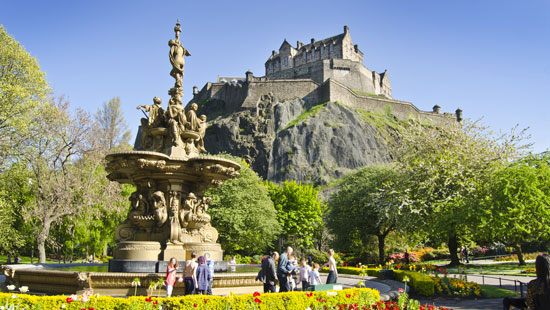 edinburgh castle 550x310