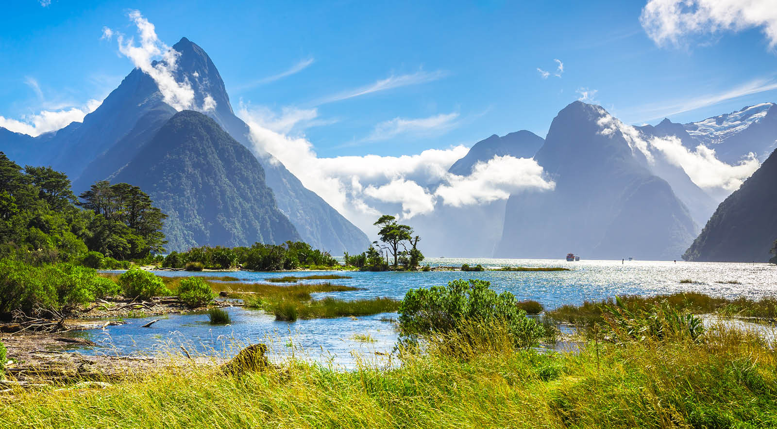 Milford Sound Fjord Blog 768x425 Images May20232