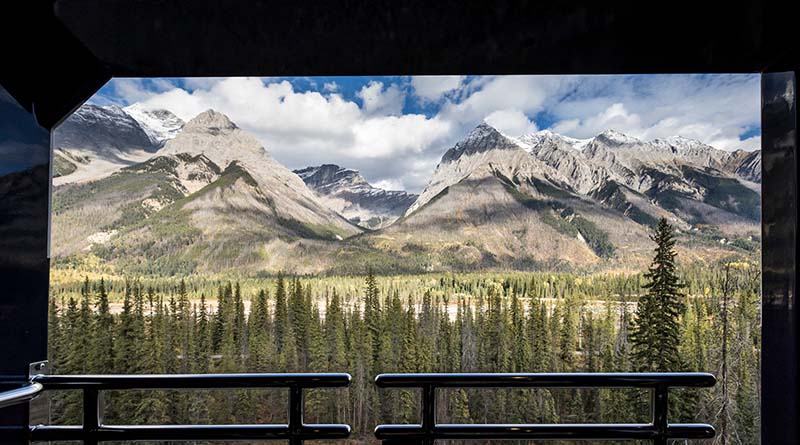 Panoramic view of a majestic mountain range