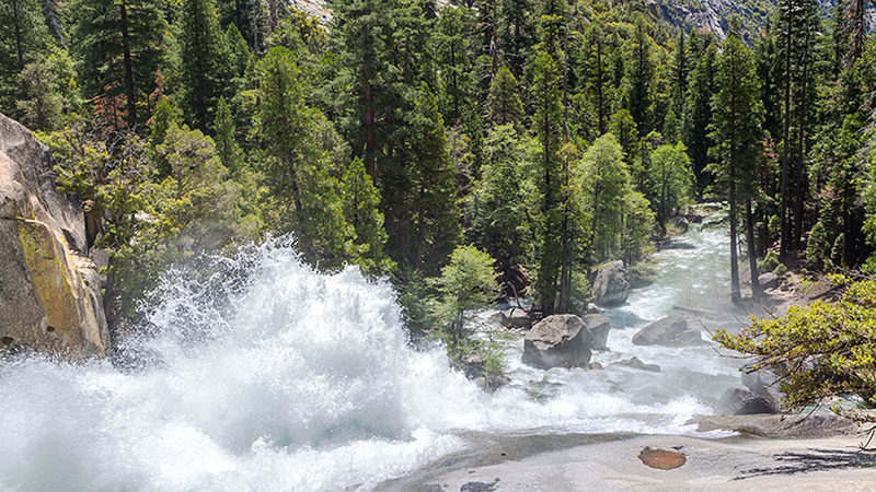 sequoia kings canyon mistfalls