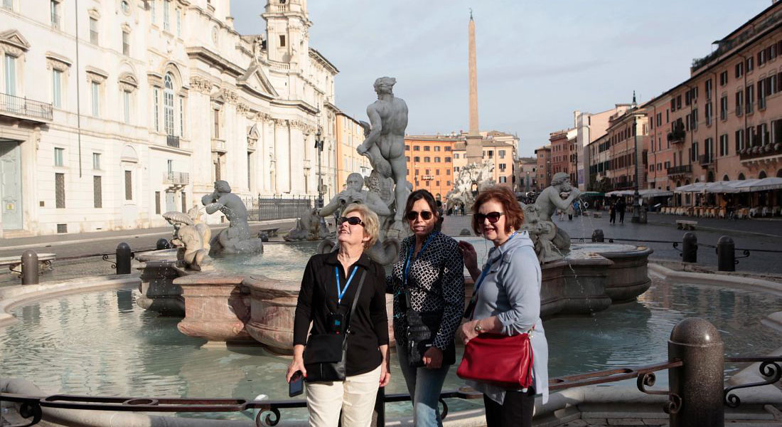 677 trevi fountain