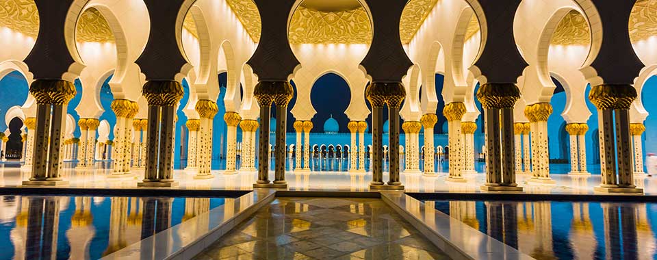ShaikhZayedMosque_FotoliaRF_960x380