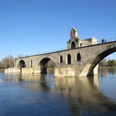 AvignonPontSaintBnzetBridgeAdobeStock65435702