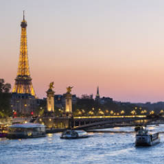 paris AdobeStock 126108484