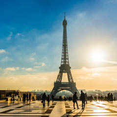 Sunrise Eiffel Tower   AdobeStock 130785324