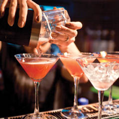cocktails AdobeStock 94494916