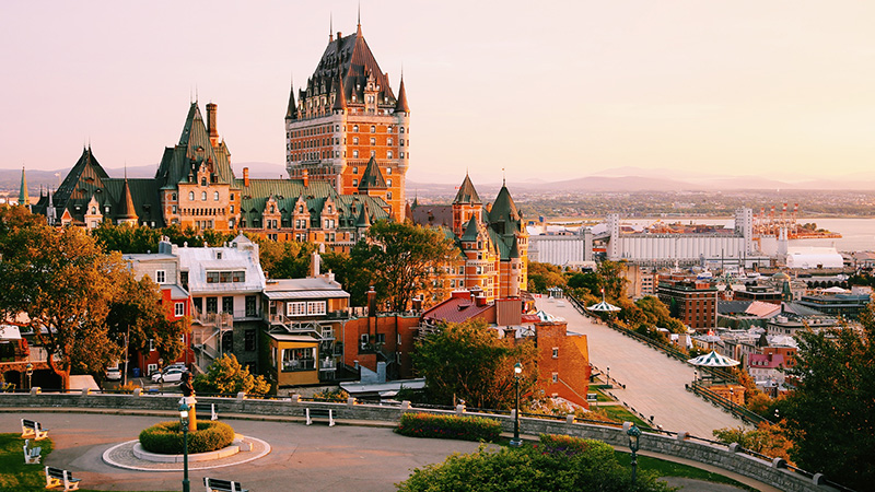 Canada md4 Frontenac Castle