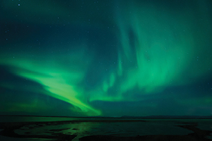 TS747 Iconic Iceland Chasing the Northern Lights TourCard