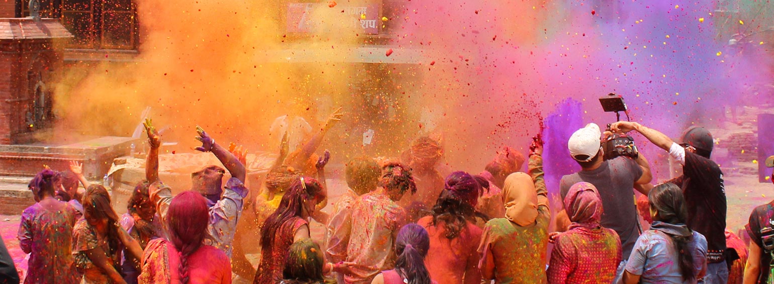 https://i.gocollette.com/tour-media-manager/tours/asia/india/292/packages/alt-holi/top-carousel/mysteriesofindiaholi_hero1.jpg